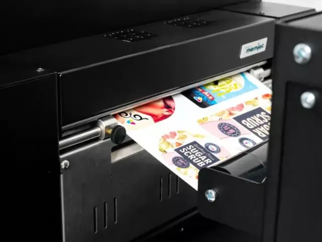 Kleurenetiketten rechtstreeks uit de Memjet-printkop